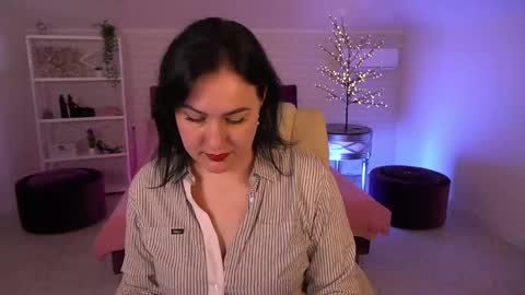 Zafiramoonn online show from May 2026 06:21:02 AM