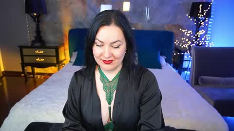 Zafiramoonn online show from May 2026 07:56:02 PM