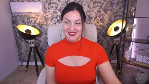 Zafiramoonn online show from July 2026 02:10:01 PM