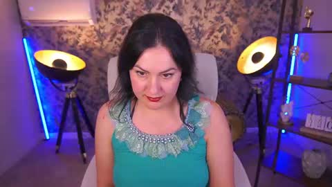 Zafiramoonn online show from July 2026 01:57:02 PM