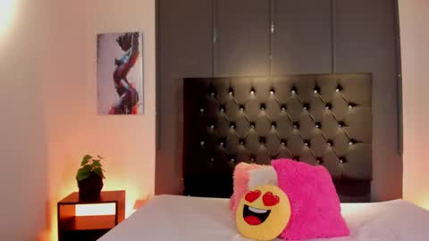 Zafiro Brown online show from May 2026 04:07:01 AM