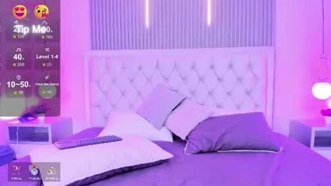 zafiro_rousse_ online show from July 2026 10:01:02 PM