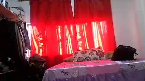 Snapshot of zafiro_rubi chatting on July 2026 12:00:02 PM Zafiro online show from July 2026 12:00:02 PM