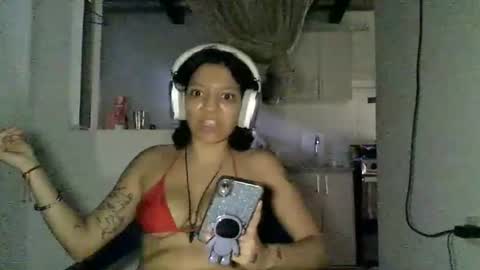 Snapshot of zafiro_rubi chatting on July 2026 02:21:01 PM Zafiro online show from July 2026 02:21:01 PM