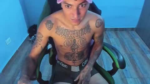 BiG Zafiro online show from November 2025 02:30:01 PM