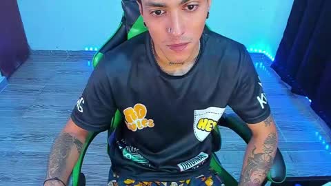 BiG Zafiro online show from May 2026 12:55:02 PM