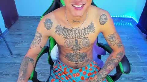 BiG Zafiro online show from May 2026 12:32:01 PM
