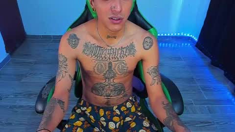 BiG Zafiro online show from May 2026 01:05:01 PM