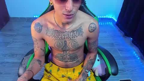 BiG Zafiro online show from May 2026 12:15:01 PM