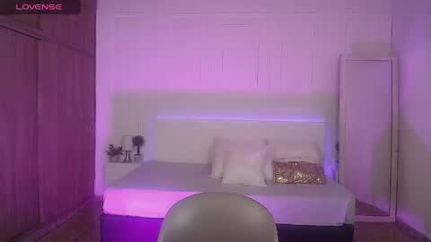 zafirolong online show from April 2026 02:42:02 AM