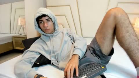 zahir_ashar online show from October 2025 11:03:01 AM