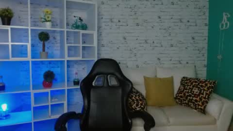 Zahira  online show from March 2026 06:45:02 PM