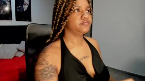 Snapshot of zahra_rose chatting on September 2025 11:44:01 AM zahra_rose online show from September 2025 11:44:01 AM