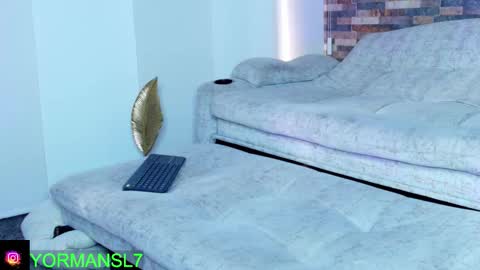 INSTAGRAM yormanfit7 online show from November 2025 12:37:02 PM