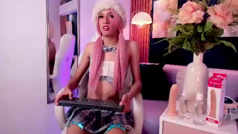 Zaira  online show from June 2026 04:14:02 AM