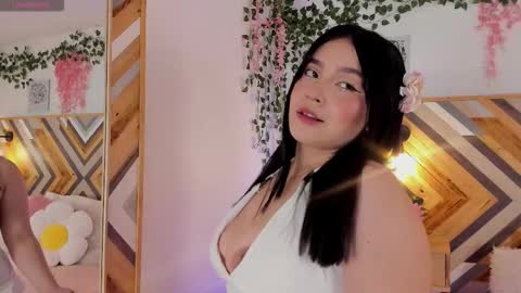 Snapshot of zairavancleef chatting on February 2026 08:38:02 PM Zaira online show from February 2026 08:38:02 PM