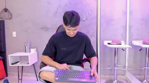 Samuel online show from June 2026 07:25:01 PM