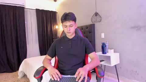 Samuel online show from June 2026 07:48:01 PM