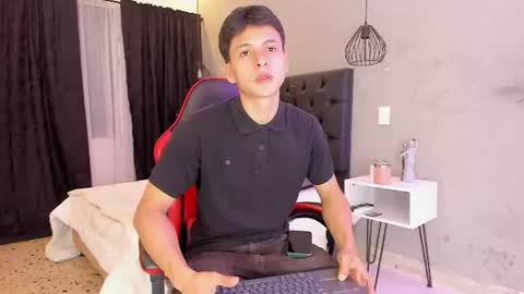 Samuel online show from June 2026 07:45:01 PM
