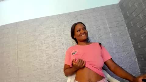 Snapshot of zamara__ chatting on November 2025 02:41:02 PM Zamara online show from November 2025 02:41:02 PM