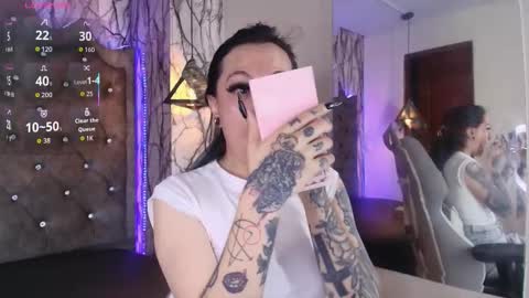   online show from November 2025 06:17:01 PM