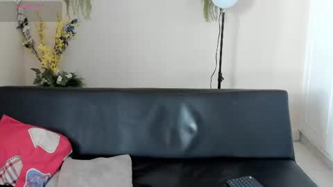 Zane Lux online show from June 2026 02:16:01 PM