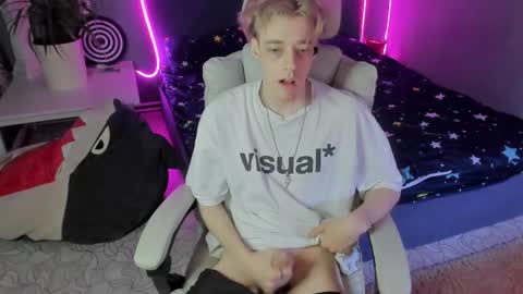 Kel online show from May 2026 07:41:02 PM