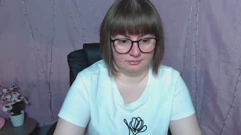zannadreil online show from May 2026 06:35:02 PM