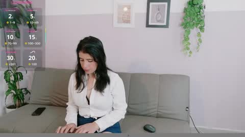 zara_fire online show from May 2026 09:20:02 PM