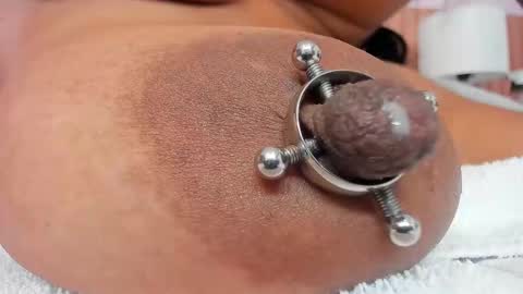 zara lopez online show from November 2025 07:13:01 PM