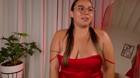 Snapshot of zara_nova chatting on February 2026 02:52:01 AM Zara Nova online show from February 2026 02:52:01 AM