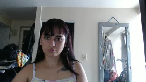 Snapshot of zaraa_lopez chatting on February 2026 02:20:02 PM zaraa_lopez online show from February 2026 02:20:02 PM
