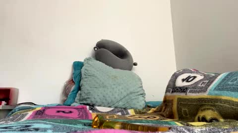 Snapshot of zarabby_skuirt chatting on October 2025 03:24:01 PM Zarabby online show from October 2025 03:24:01 PM