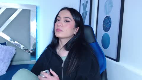 zaradames_ online show from December 2024 04:41:01 AM