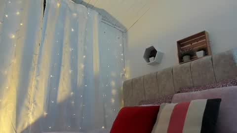 Zara . online show from February 2025 12:05:02 PM