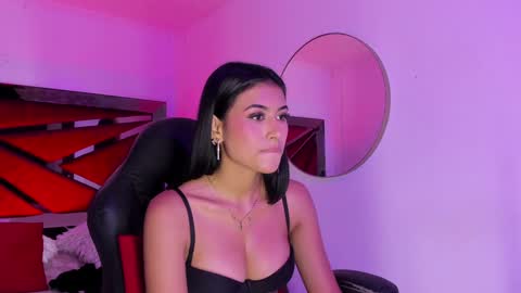 Zara Lim  online show from January 2025 06:32:02 PM