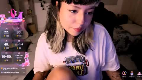 Snapshot of zaramuley chatting on November 2025 12:31:02 AM Zara muley online show from November 2025 12:31:02 AM