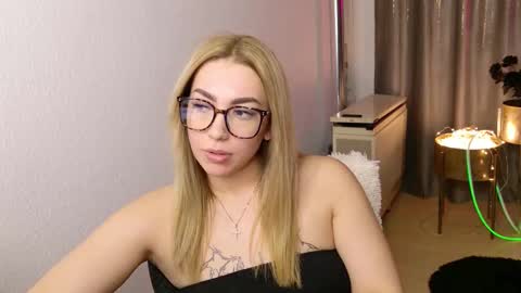 Snapshot of zarasplayground chatting on February 2026 06:59:02 PM zarasplayground online show from February 2026 06:59:02 PM