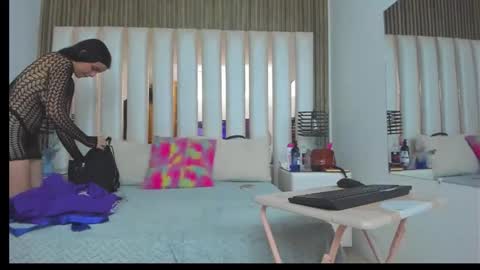 Snapshot of zaraycox chatting on November 2025 07:04:01 PM Zaraycox online show from November 2025 07:04:01 PM