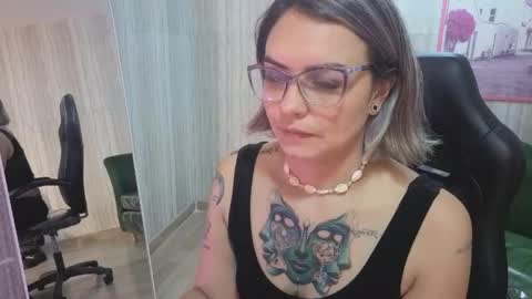 Isabella online show from May 2026 12:53:02 PM