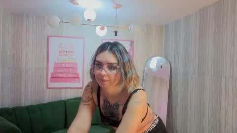 Isabella online show from May 2026 12:46:02 PM