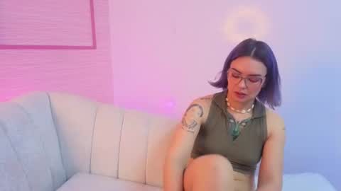 Isabella online show from June 2026 02:21:01 PM