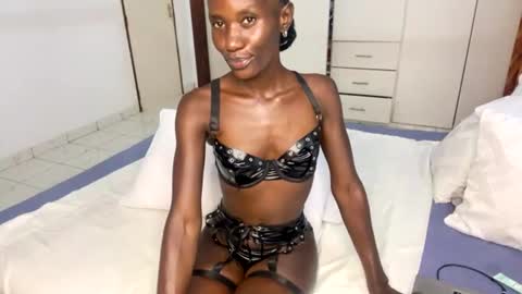 Snapshot of zaria_amara chatting on July 2026 07:22:02 PM zaria_amara online show from July 2026 07:22:02 PM