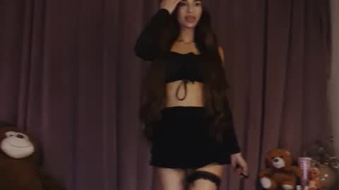 zariaavera online show from February 2026 08:23:01 PM