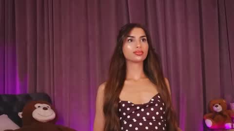 zariaavera online show from May 2026 07:29:01 PM