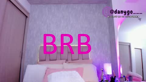 Snapshot of zarianaevanz chatting on February 2025 04:07:02 AM Zariana online show from February 2025 04:07:02 AM