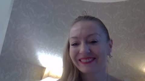 Zarina Swift online show from March 2026 04:50:01 AM
