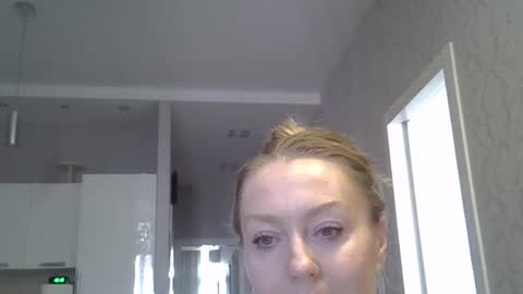 Zarina Swift online show from May 2026 04:19:02 AM