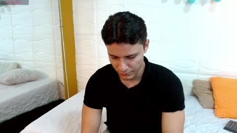 Snapshot of zayn_clausen chatting on April 2026 09:39:33 PM zayn_clausen online show from April 2026 09:39:33 PM