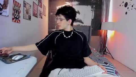 Snapshot of zayn_hall chatting on February 2026 09:35:01 PM ZAYN online show from February 2026 09:35:01 PM